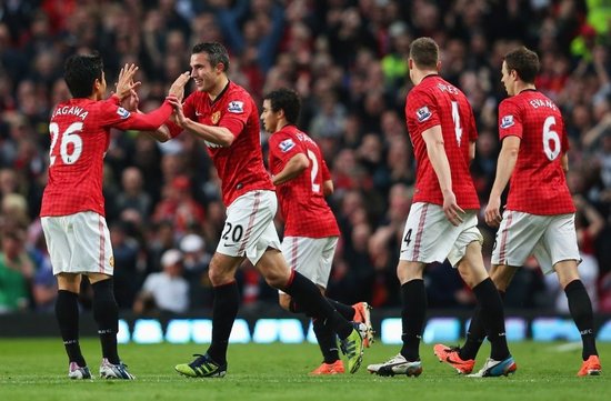 使他成为队 使他成为队